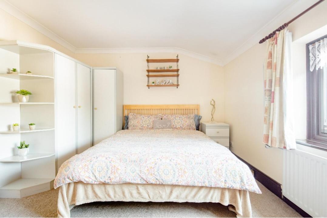 Spacious Room 2 Mins From Station Londres Exterior foto