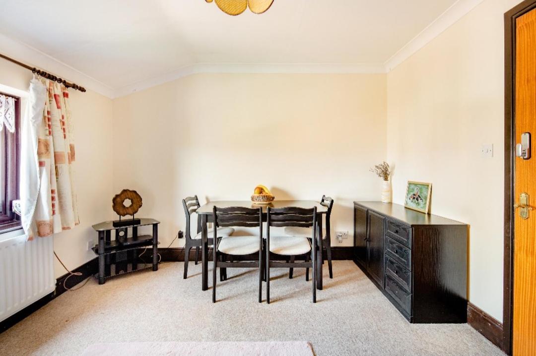 Spacious Room 2 Mins From Station Londres Exterior foto